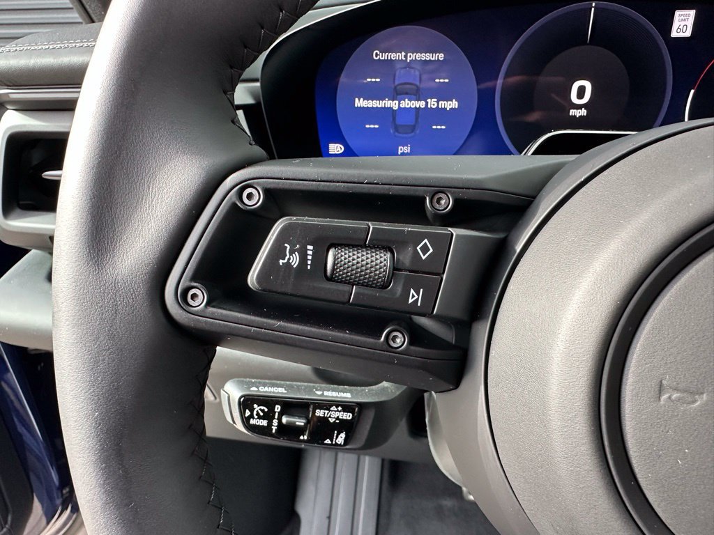 Used 2026 Porsche Macan Electric RWD image 18