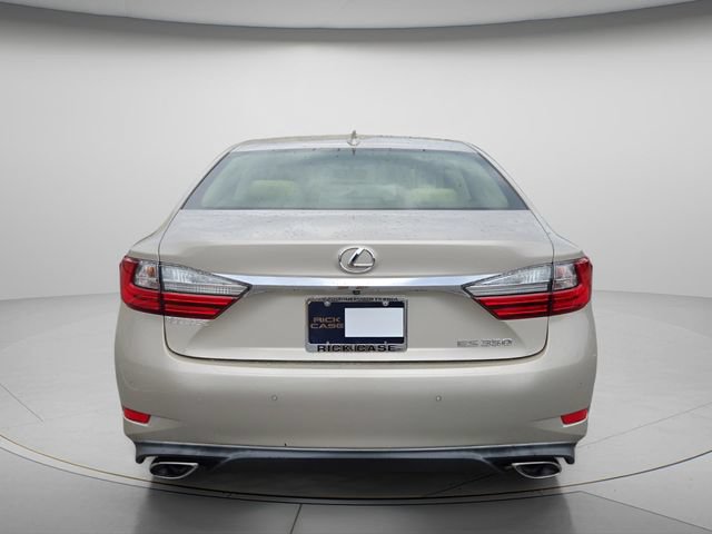 Used 2016 Lexus ES 350 w/ Premium Package w/Wood Trim FWD image 5