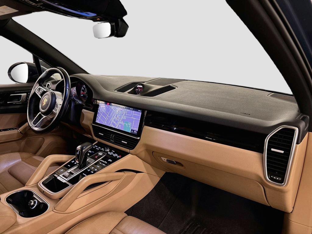 Used 2020 Porsche Cayenne AWD/4WD image 14
