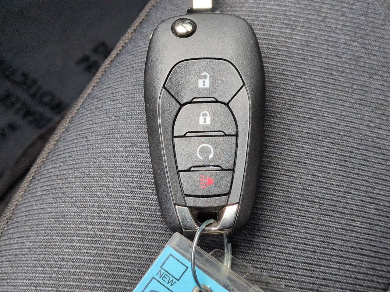 Used 2025 Chevrolet Trax RS w/ Driver Confidence Package FWD image 31