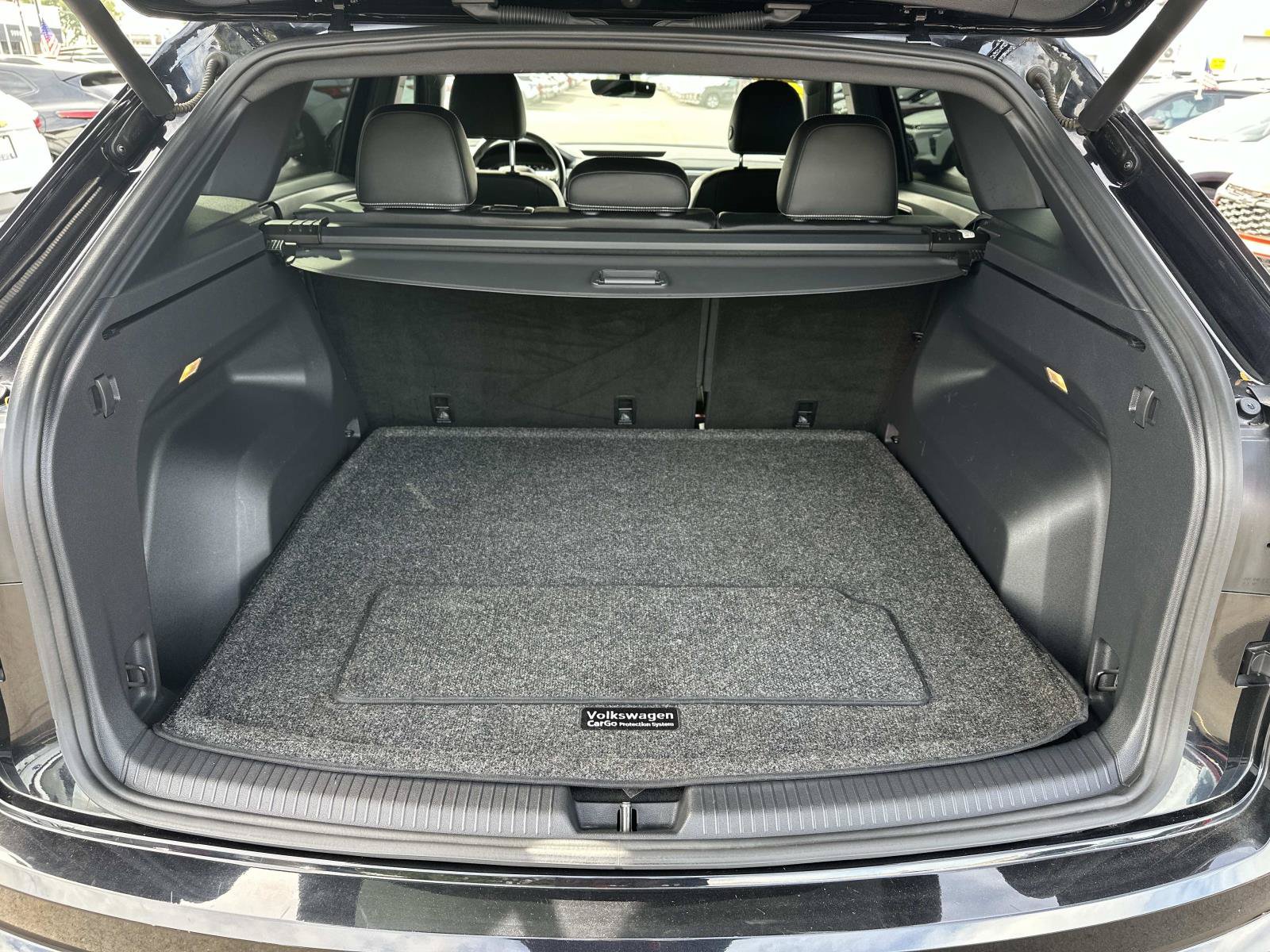 Used 2022 Volkswagen Atlas Cross Sport SE AWD/4WD image 9