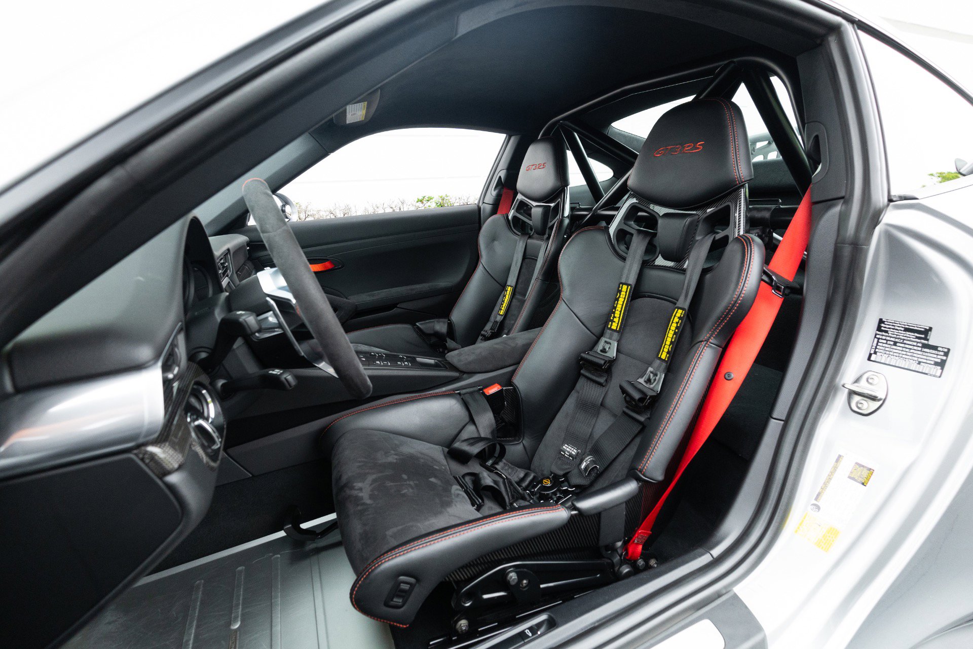 Used 2016 Porsche 911 GT3 RS RWD image 6