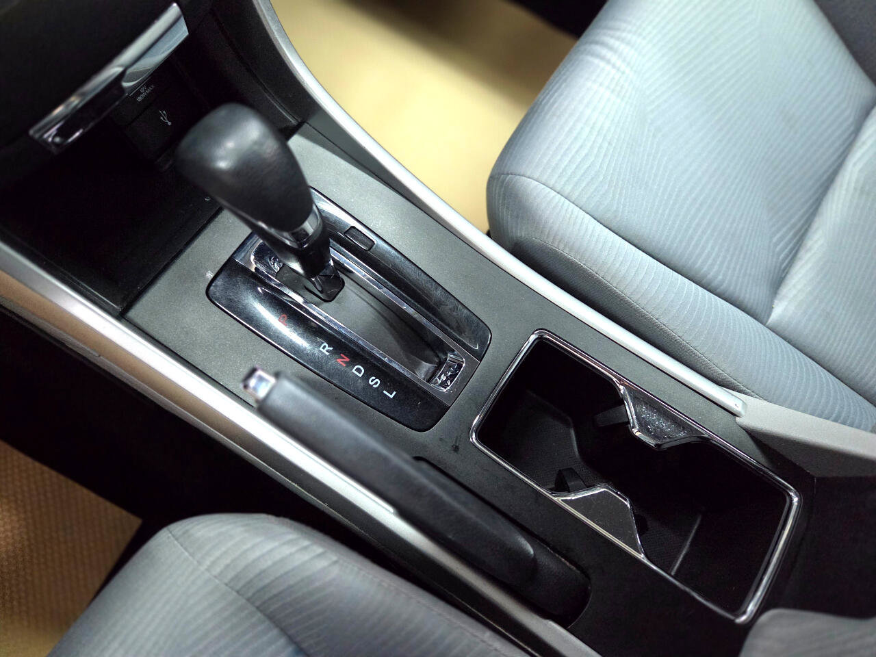 Used 2015 Honda Accord LX image 24
