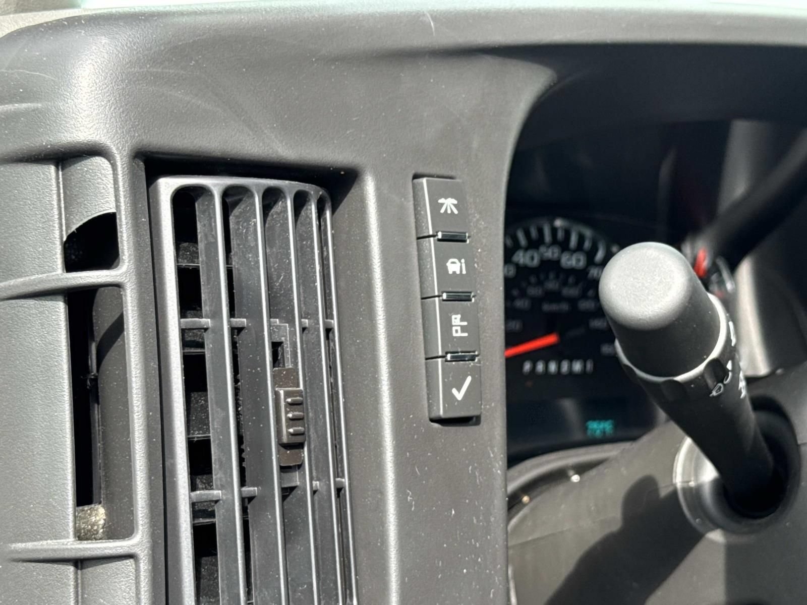 New 2026 Chevrolet Express 3500 w/ Power Convenience Package RWD image 25