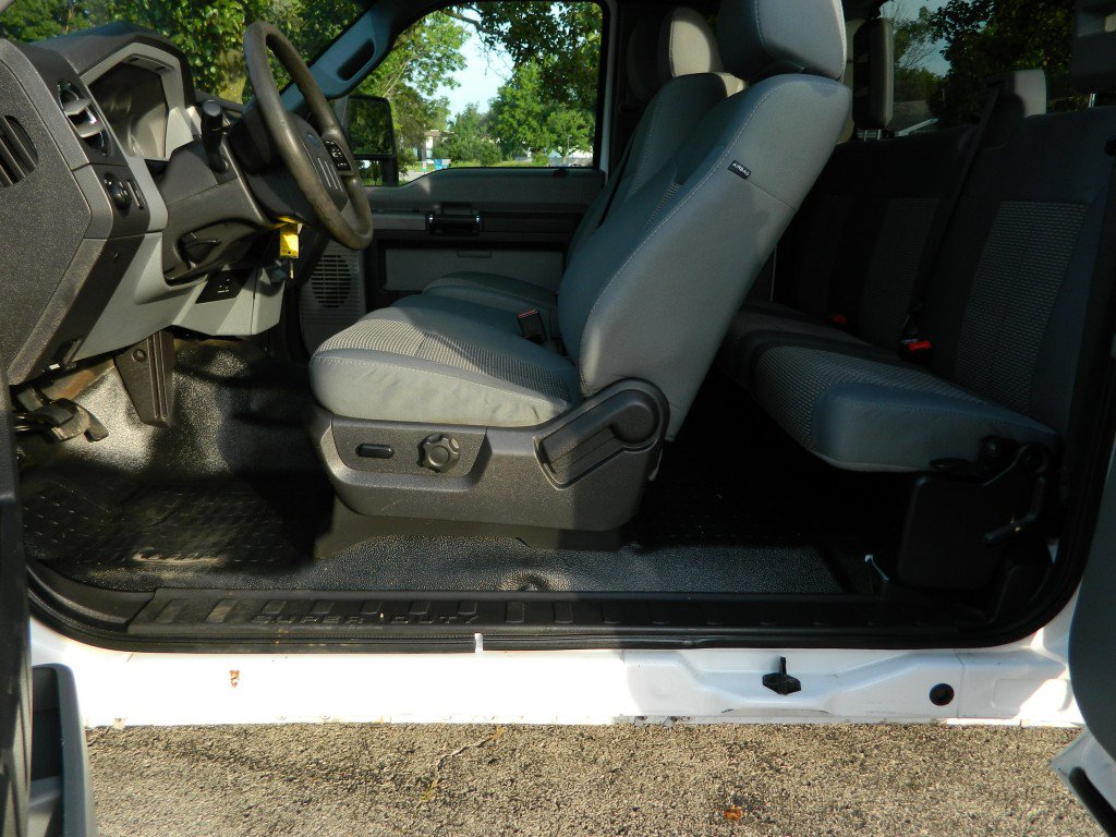 Used 2011 Ford F250 XLT w/ Advanced Security Group AWD/4WD image 26