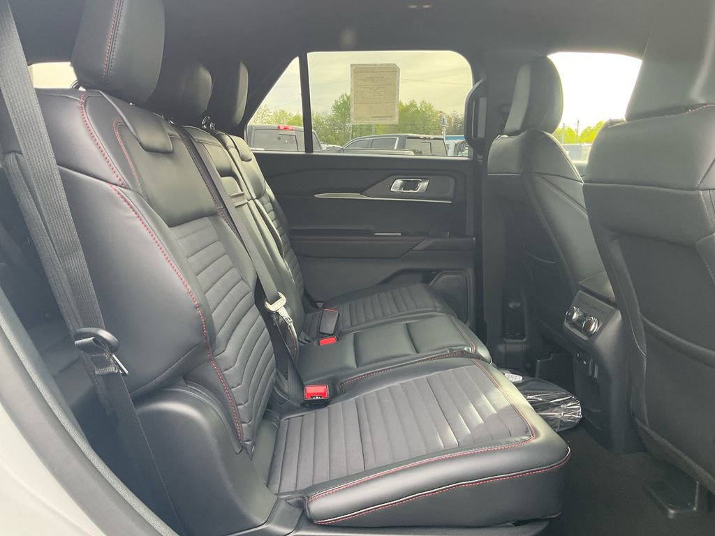 New 2026 Ford Explorer ST-Line image 13
