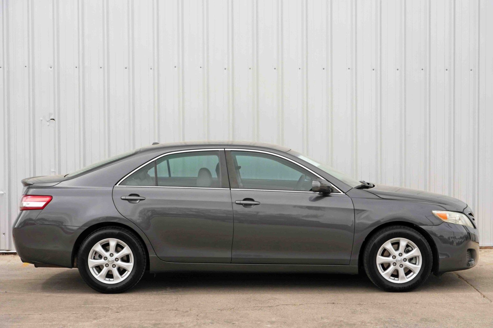 Used 2011 Toyota Camry LE w/ LE Extra-Value Pkg image 41