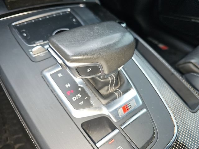 Used 2019 Audi SQ5 Premium Plus w/ Premium Plus Package AWD/4WD image 17