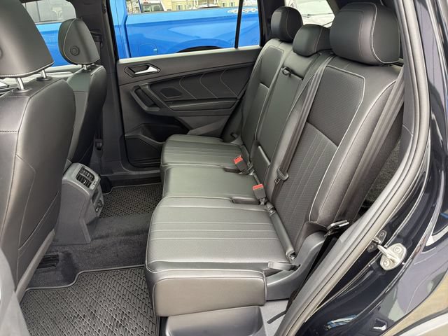 Used 2024 Volkswagen Tiguan SE R-Line AWD/4WD image 24