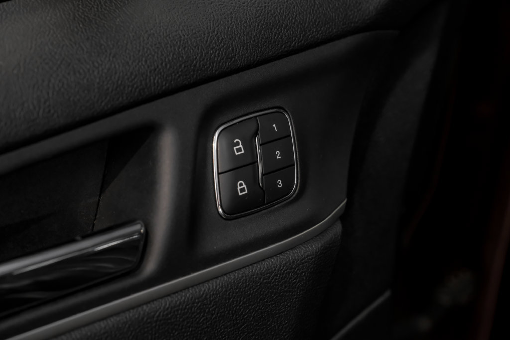 Used 2019 Lincoln MKC Select w/ Select Plus Package FWD image 55