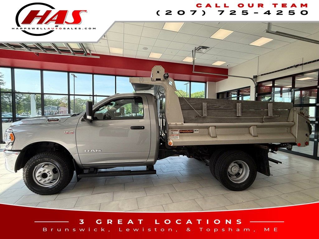 Used 2022 RAM 3500 Tradesman image 2
