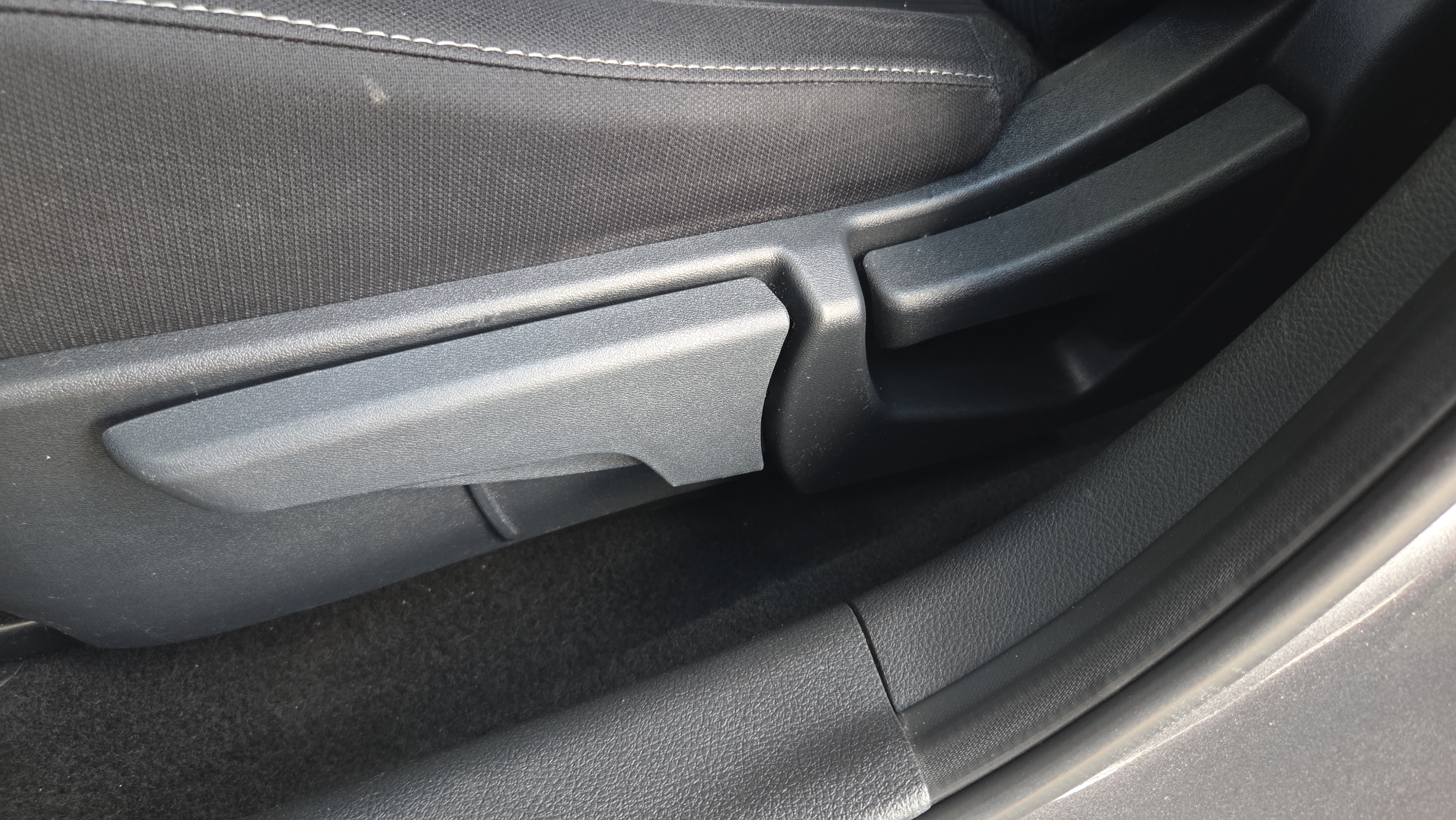 Used 2024 Nissan Sentra SV FWD image 21