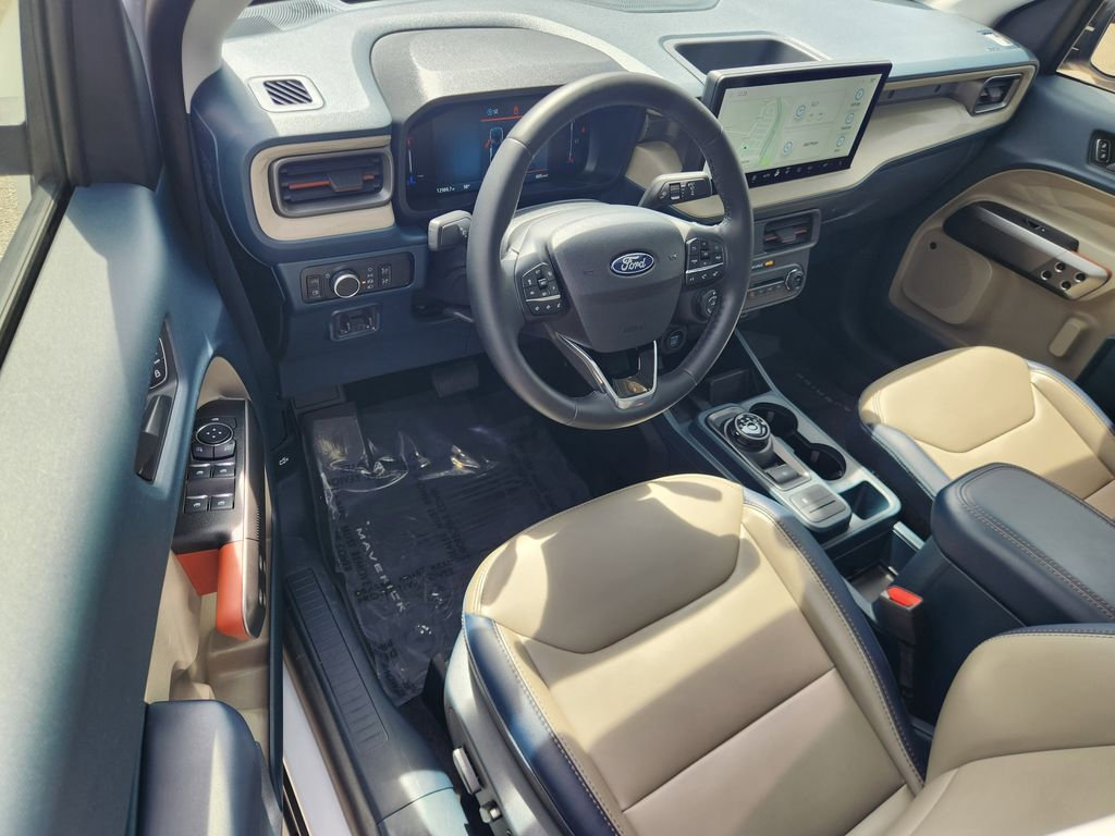 Used 2025 Ford Maverick Lariat w/ 4K Tow Package AWD/4WD image 15