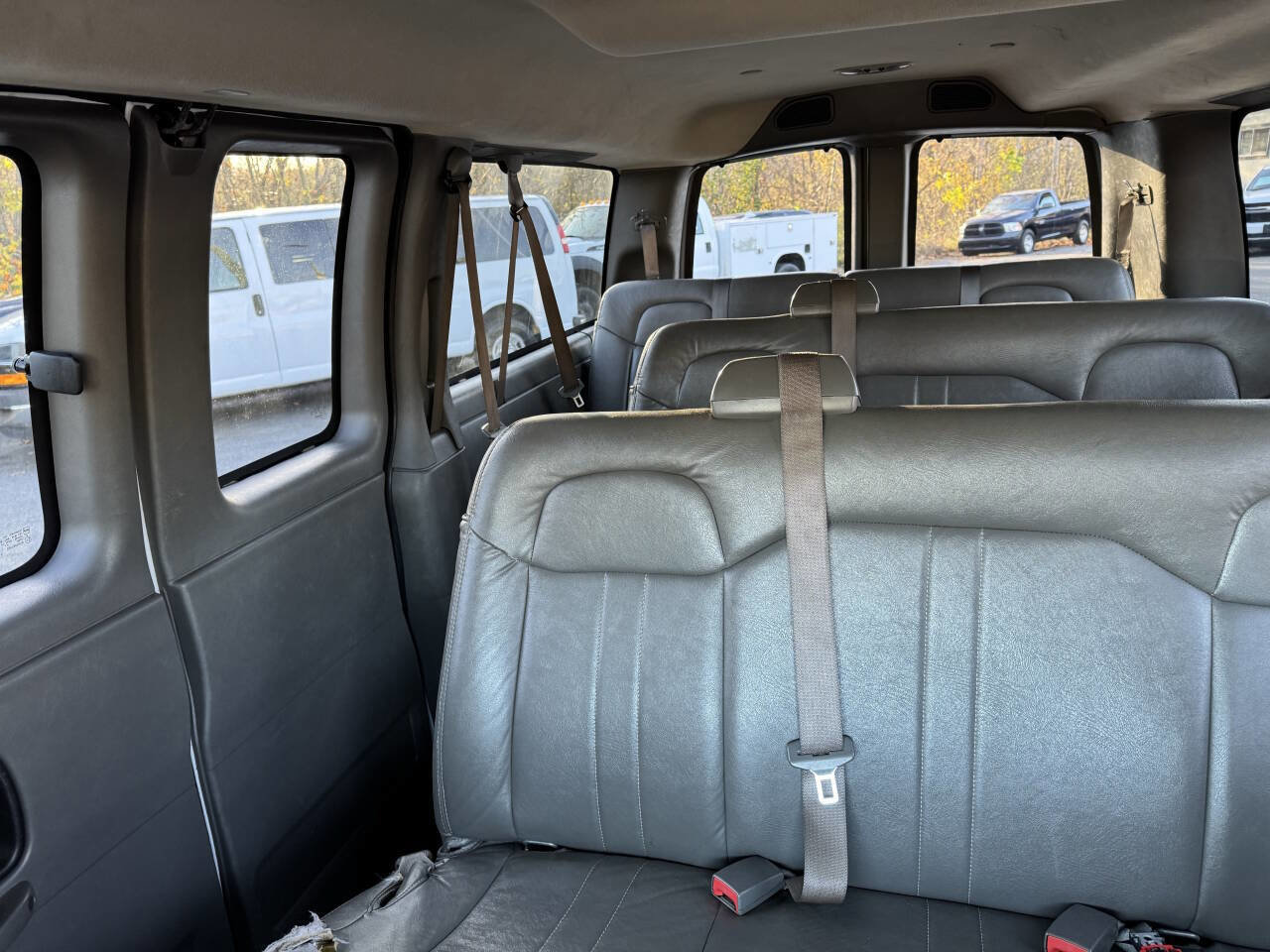 Used 2020 Chevrolet Express 2500 LS w/ Driver Convenience Package RWD image 8