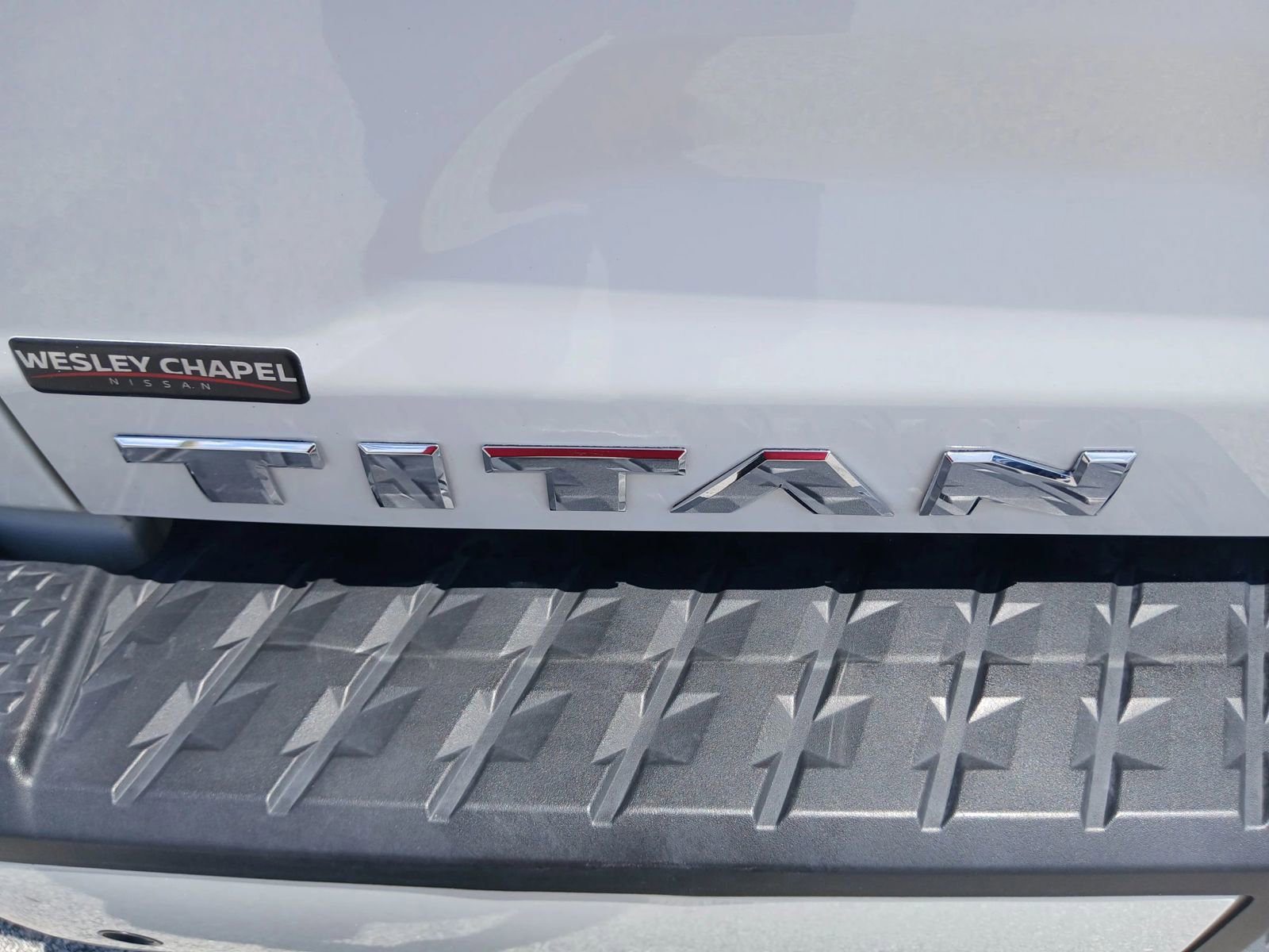 Used 2022 Nissan Titan SV w/ SV Convenience Package image 43