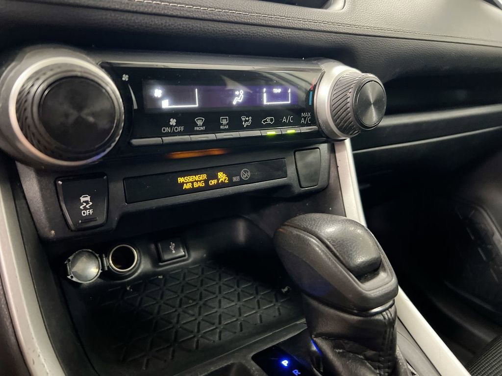 Used 2020 Toyota RAV4 LE w/ All Weather Liner Package image 16