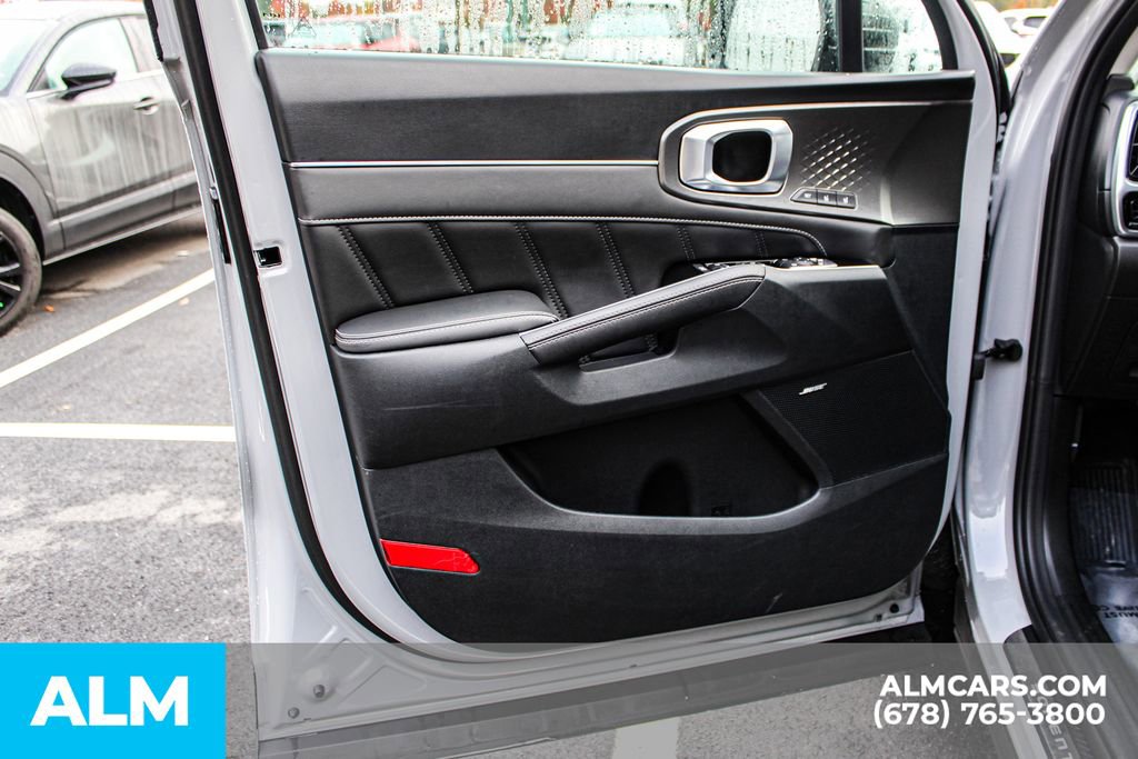 Used 2023 Kia Sorento SX image 41