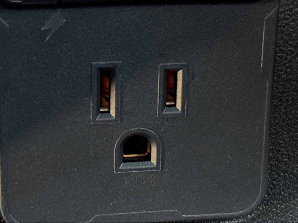 Used 2023 Chevrolet Colorado ZR2 w/ ZR2 Convenience Package III image 29