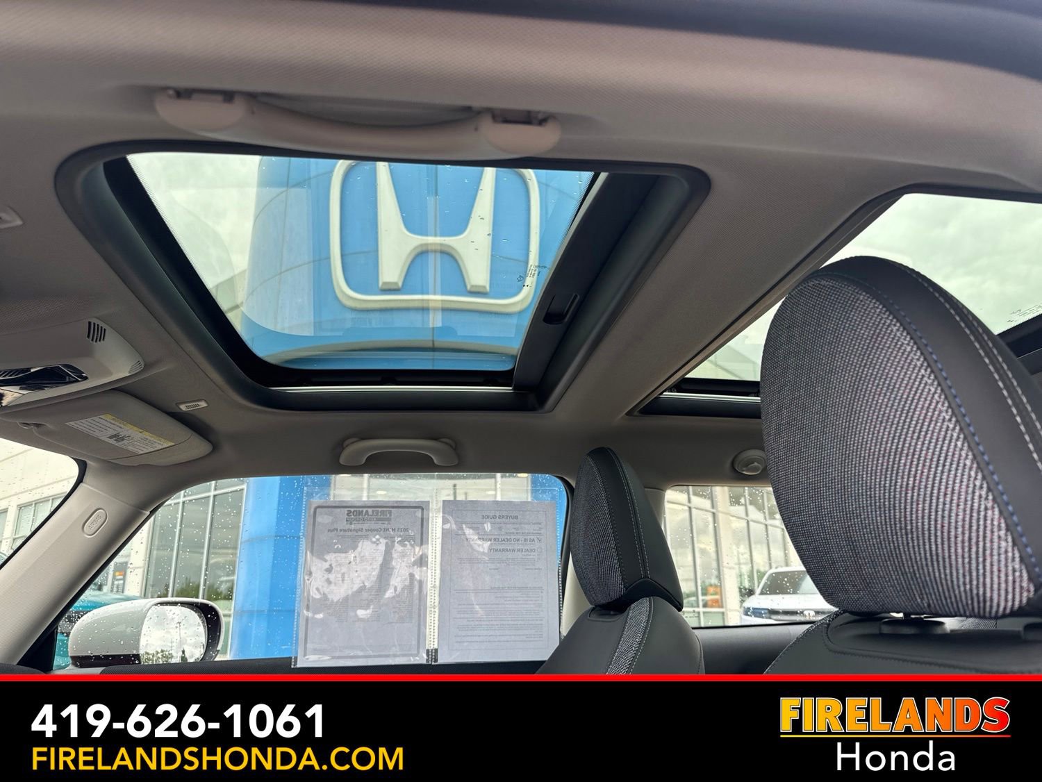 Used 2025 MINI Cooper 2-Door Hardtop FWD image 25