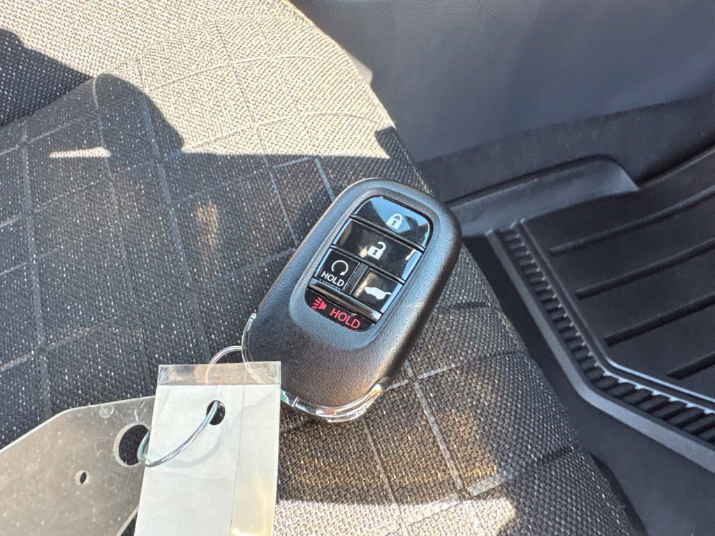 Certified 2025 Honda HR-V Sport image 39