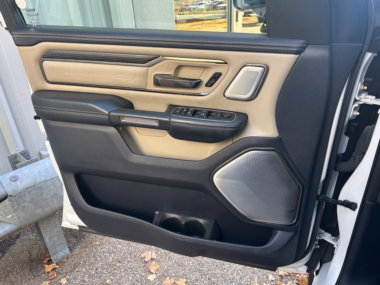Used 2021 RAM 1500 Limited AWD/4WD image 14