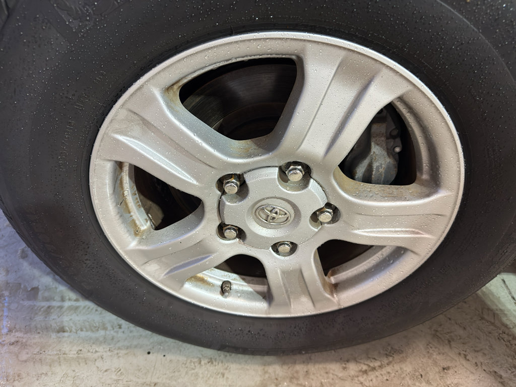 Used 2012 Toyota Tundra 4x4 CrewMax w/ Tow Pkg image 30