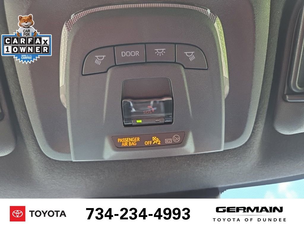 Used 2024 Toyota Corolla SE image 32
