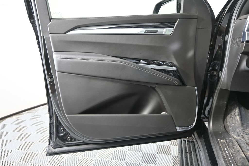 Used 2025 Cadillac Escalade Sport w/ Touring Package image 20