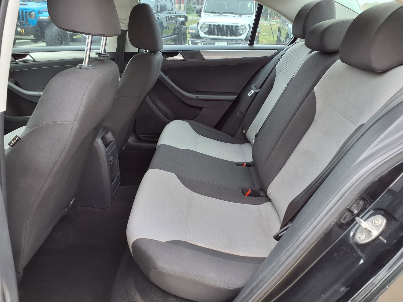 Used 2017 Volkswagen Jetta S FWD image 16