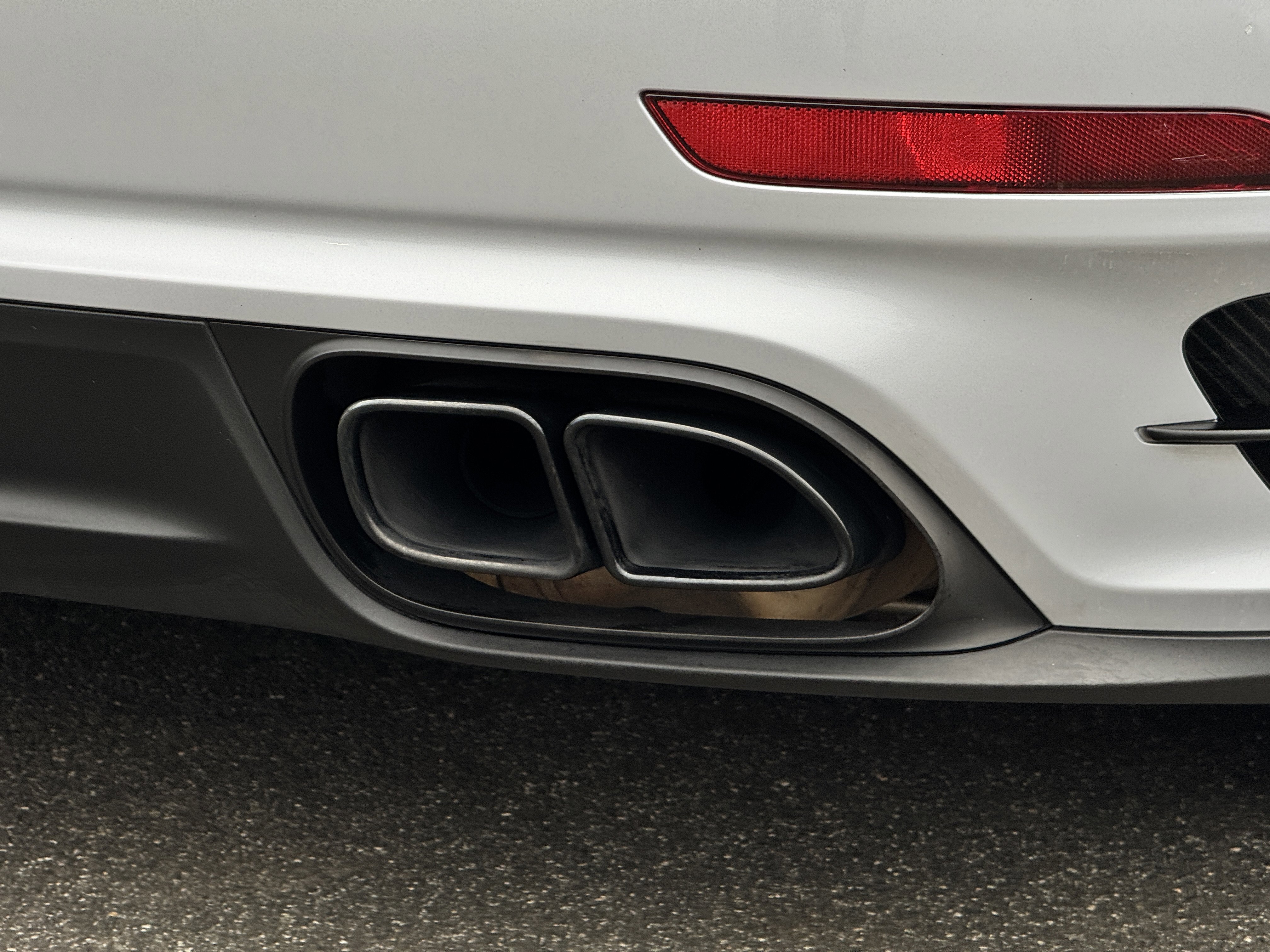 Certified 2016 Porsche 911 Turbo S image 22
