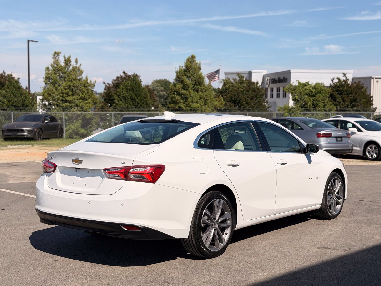 Used 2024 Chevrolet Malibu LT FWD image 6
