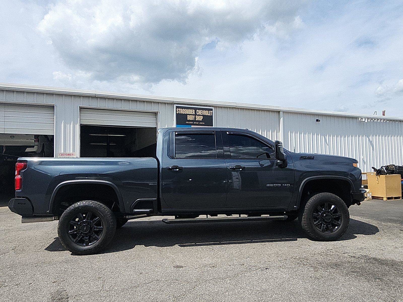 Used 2020 Chevrolet Silverado 2500 LTZ w/ LTZ Premium Package AWD/4WD image 4