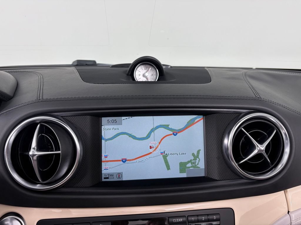 Used 2014 Mercedes-Benz SL 550 image 31