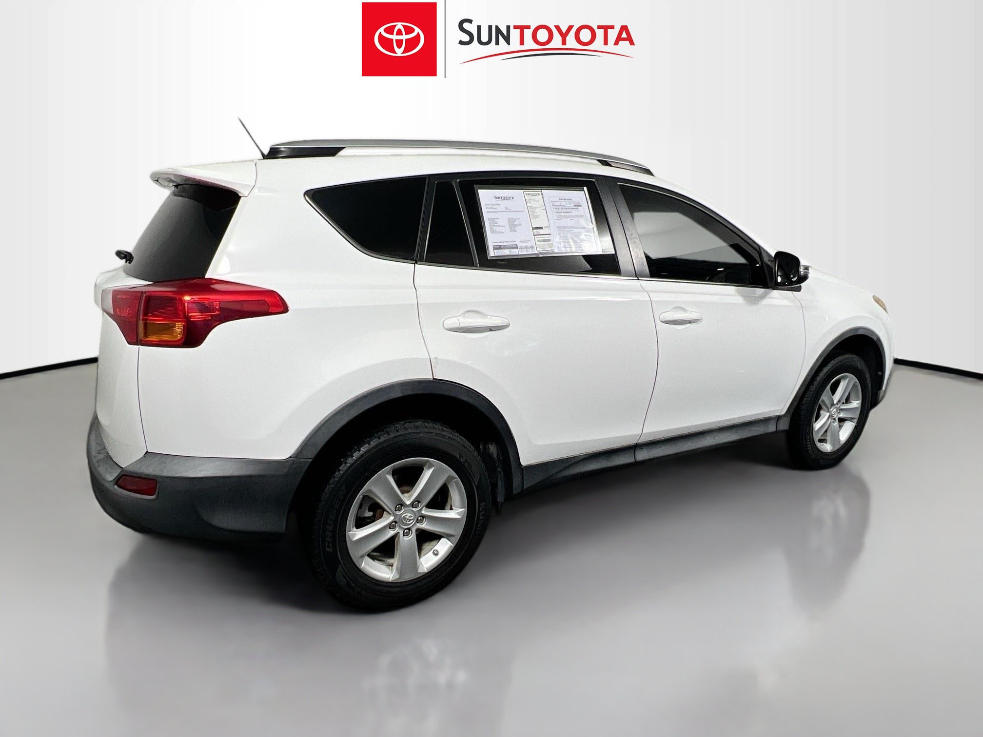 Used 2014 Toyota RAV4 XLE FWD image 4