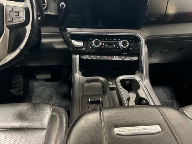 Used 2024 GMC Sierra 2500 Denali image 12
