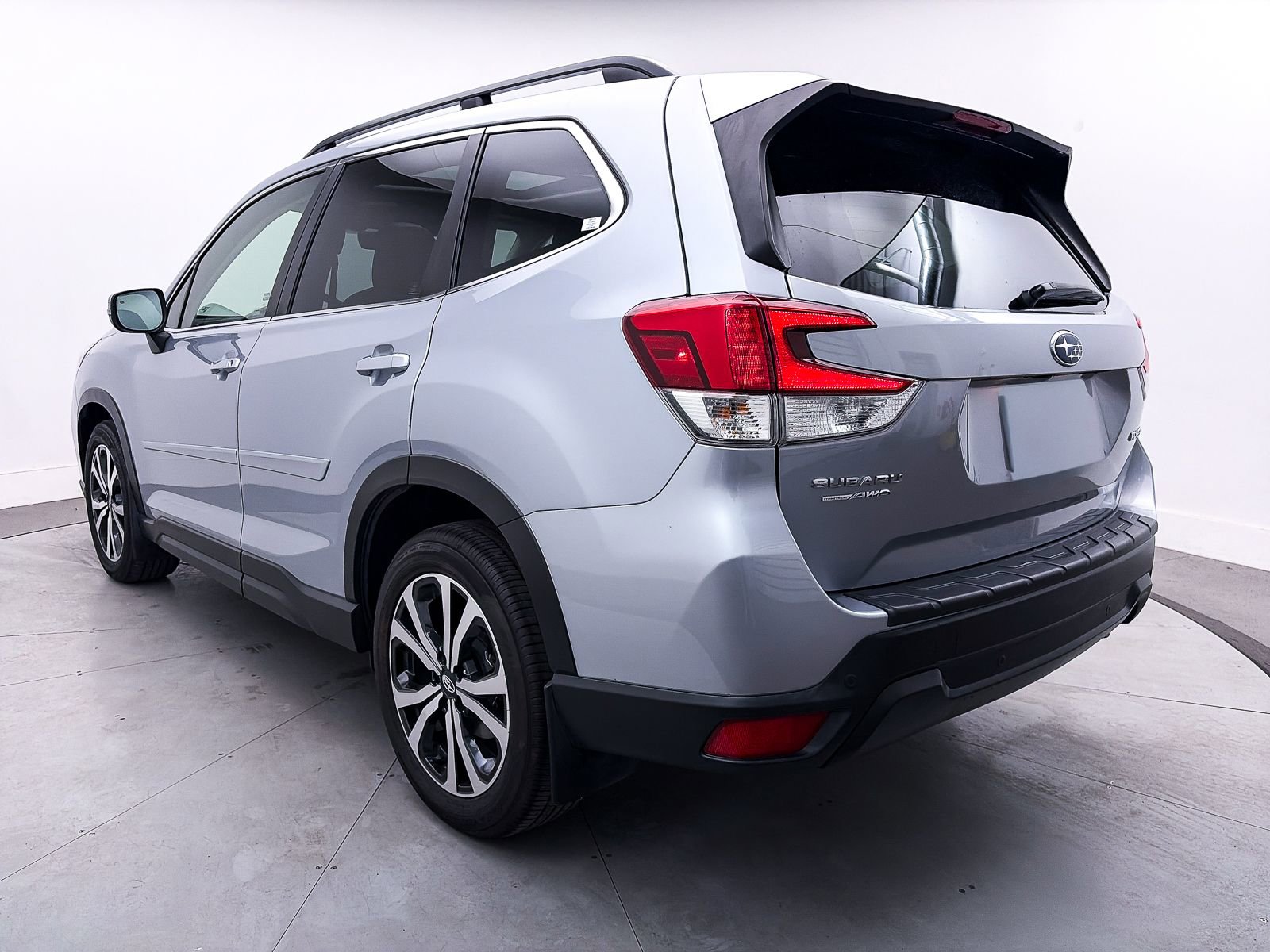 Used 2019 Subaru Forester Limited image 14