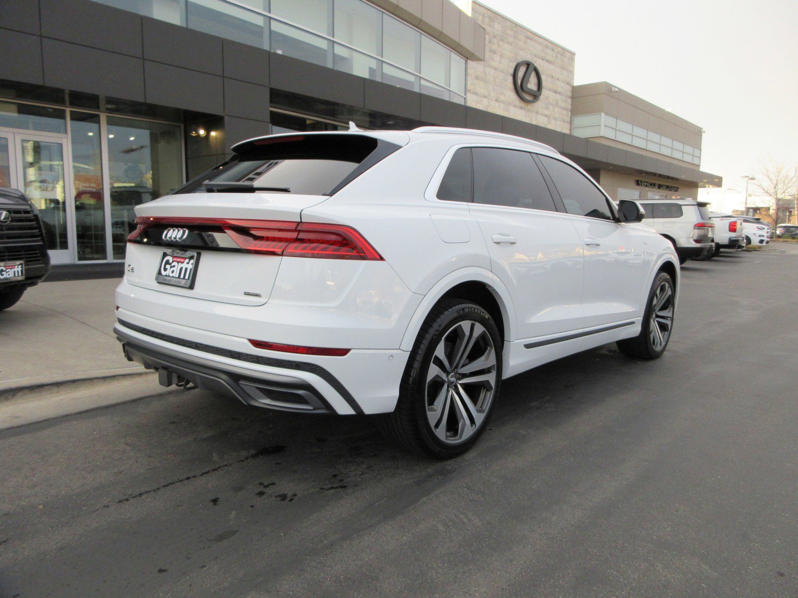 Used 2020 Audi Q8 Premium Plus image 11