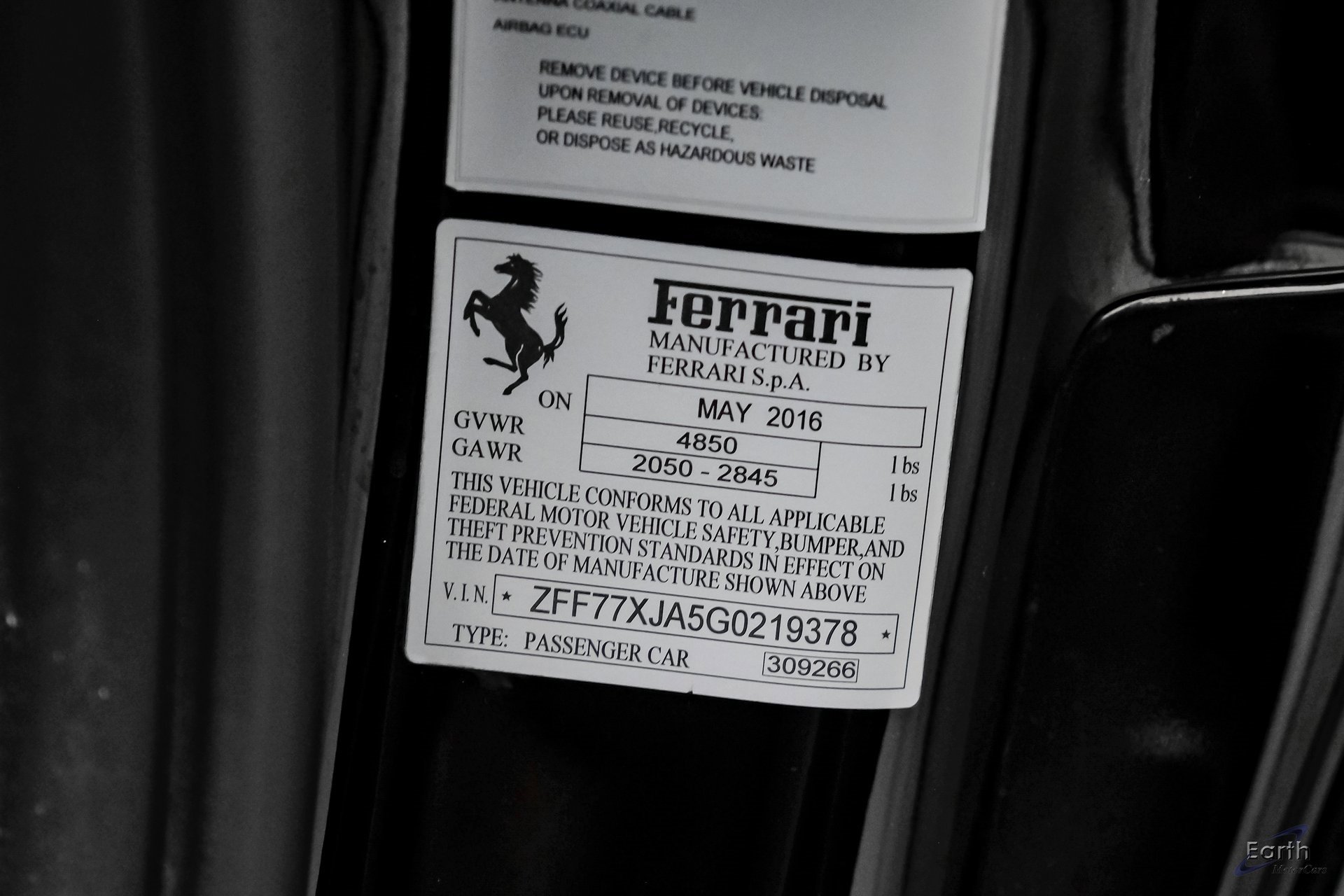 Used 2016 Ferrari California T image 98