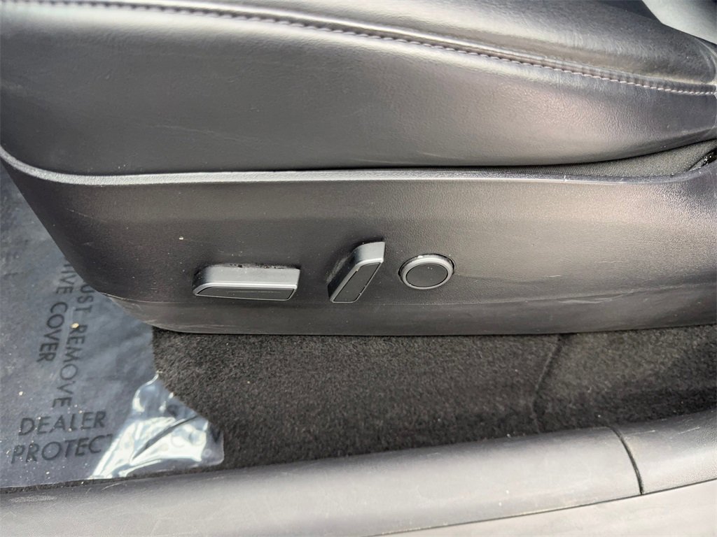 Used 2021 Tesla Model Y Long Range image 30