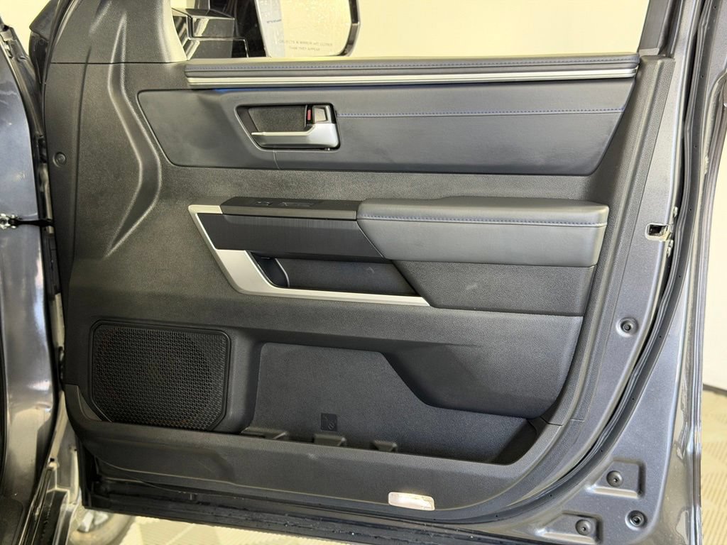 Used 2023 Toyota Tundra Platinum AWD/4WD image 41