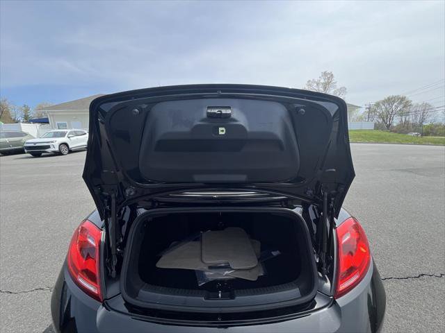 Used 2014 Volkswagen Beetle TDI FWD image 22