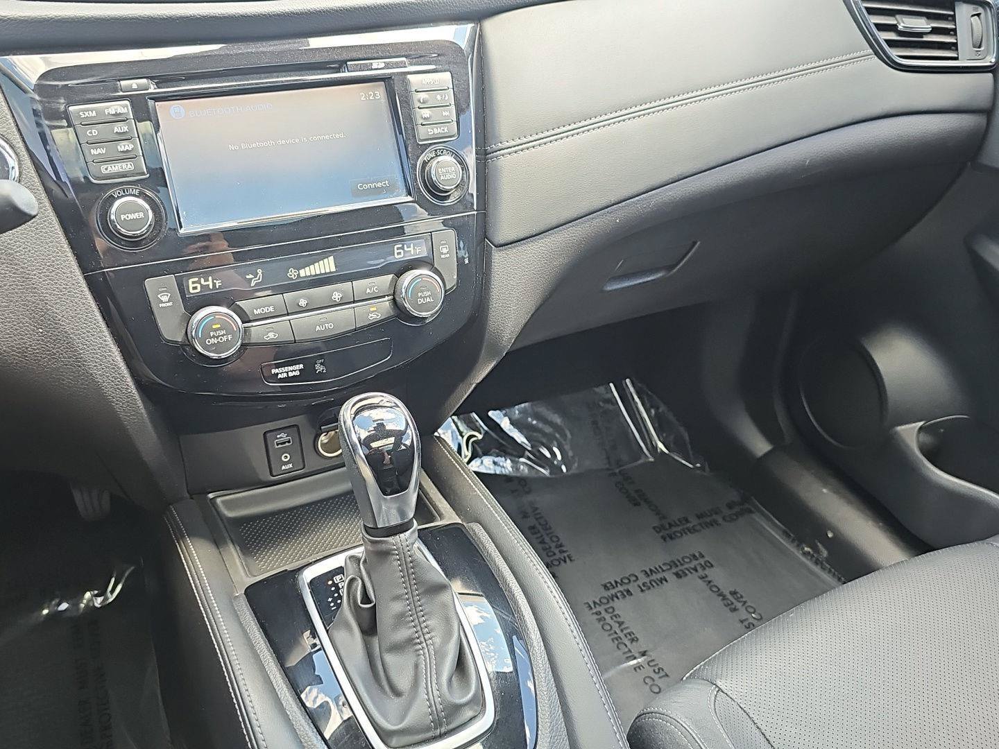 Used 2017 Nissan Rogue SL w/ SL Premium Package AWD/4WD image 15