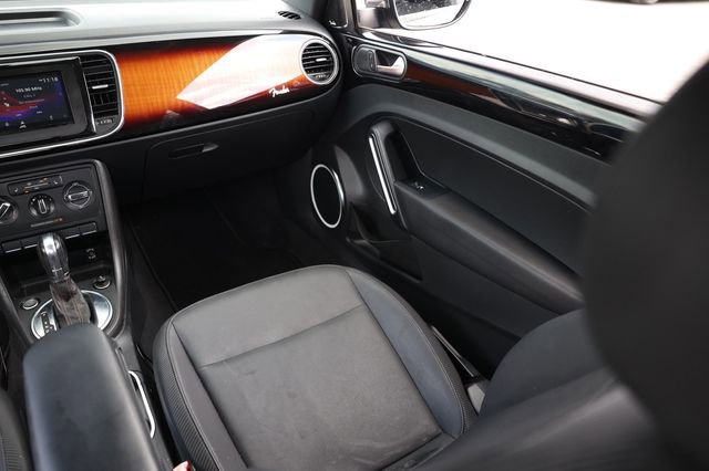 Used 2013 Volkswagen Beetle 2.5 Fender FWD image 26