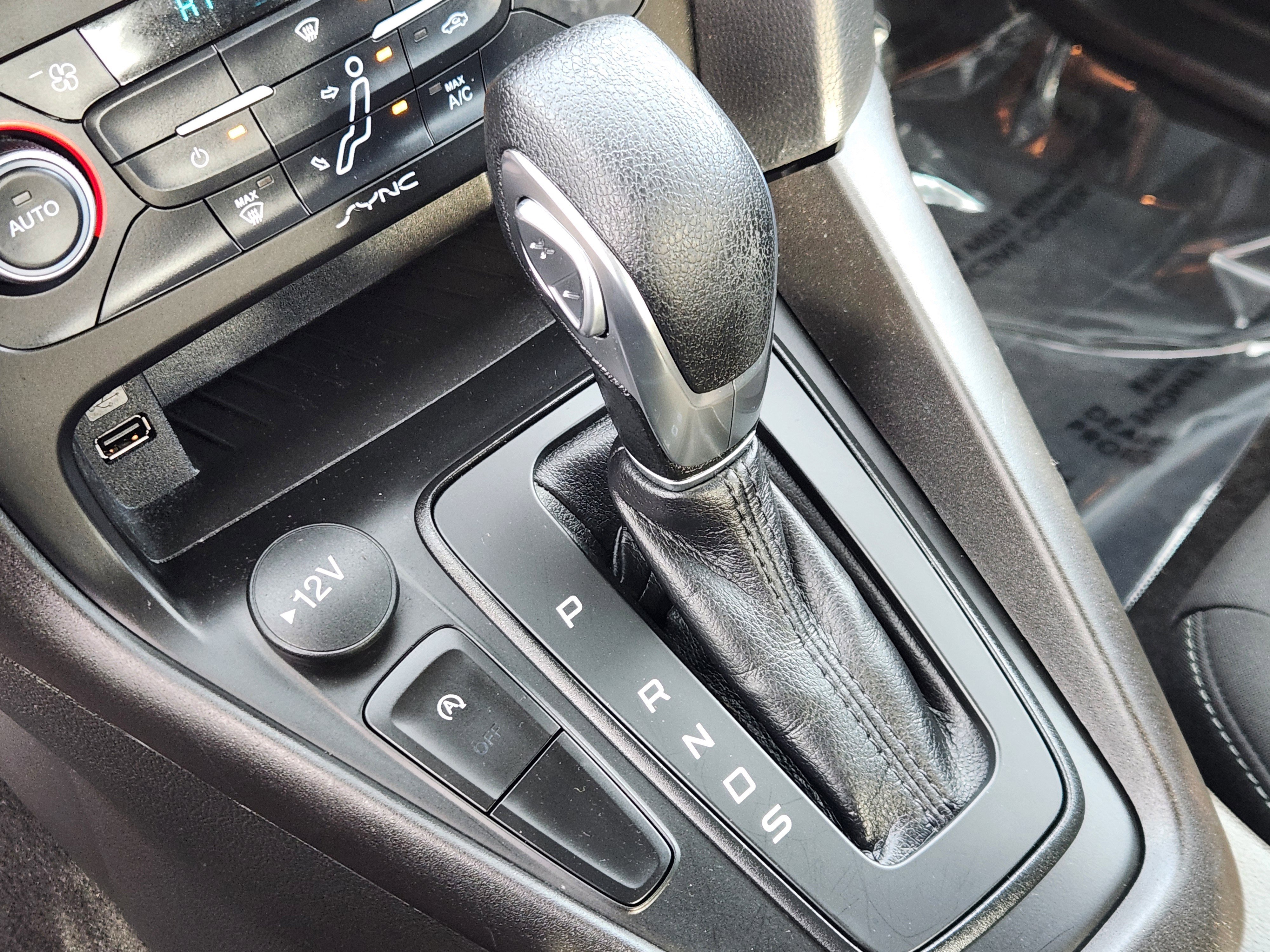 Used 2018 Ford Focus SE image 12