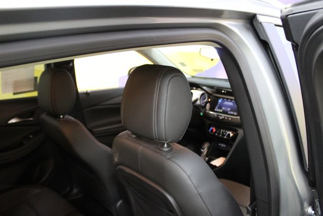 Used 2023 Buick Encore GX Preferred w/ Sport Touring Package AWD/4WD image 10