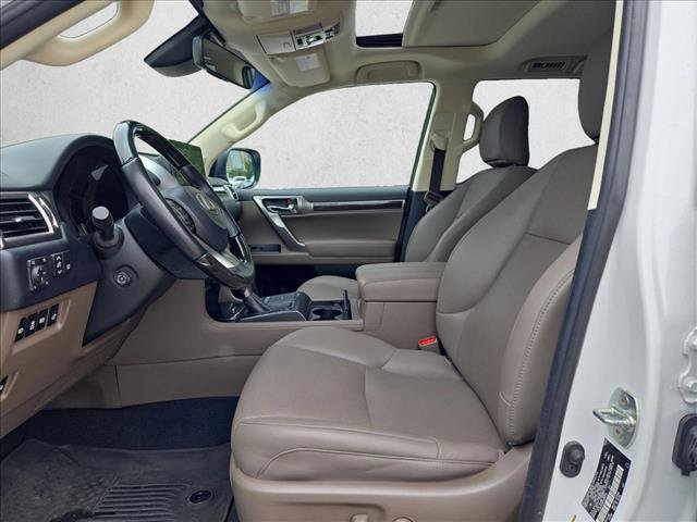 Used 2023 Lexus GX 460 Premium w/ Premium Plus Package AWD/4WD image 15
