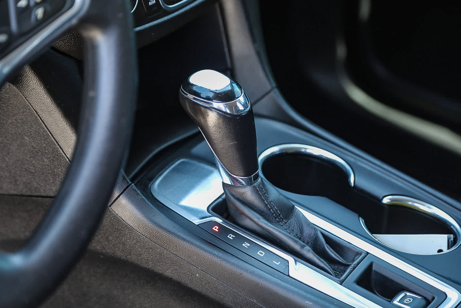 Used 2018 Chevrolet Equinox LT FWD image 19