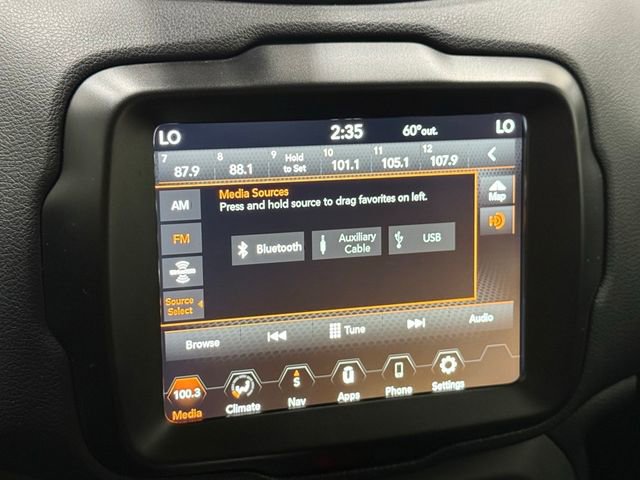 Used 2023 Jeep Renegade Latitude image 28