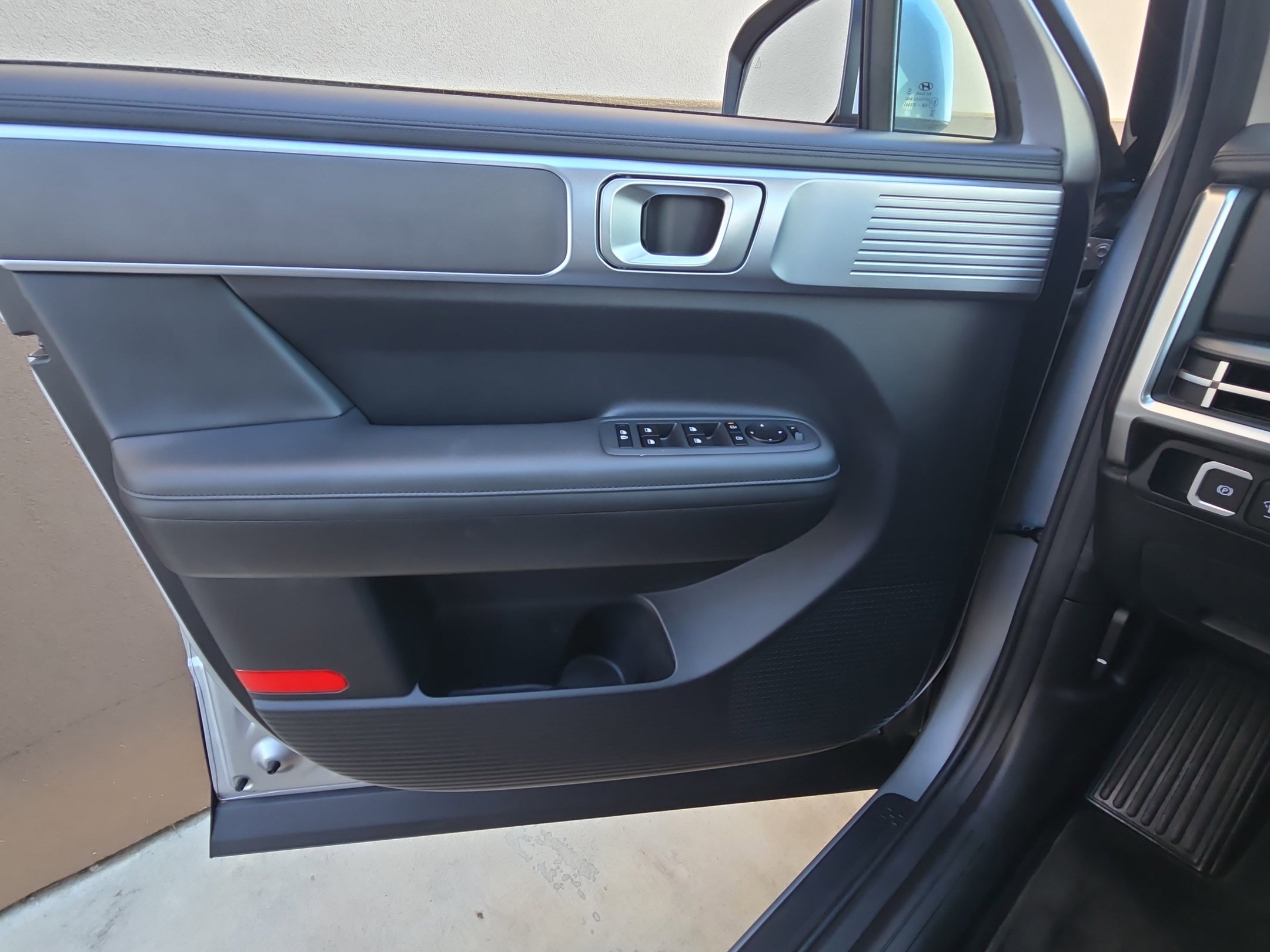 Used 2025 Hyundai Santa Fe SEL image 18