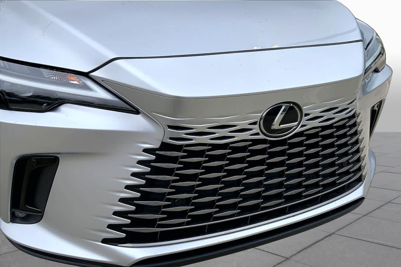 Used 2024 Lexus RX 350 FWD w/ Technology Package image 31